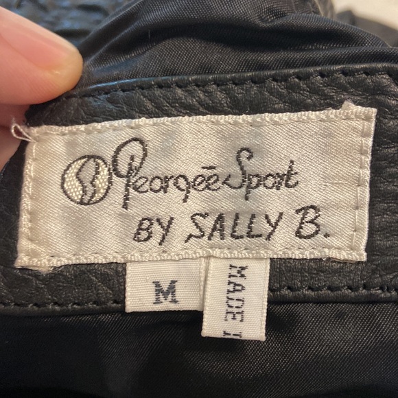 Peorgee Sport by Sally B. 100% Leather Skirt excellent condition size M - Picture 10 of 12